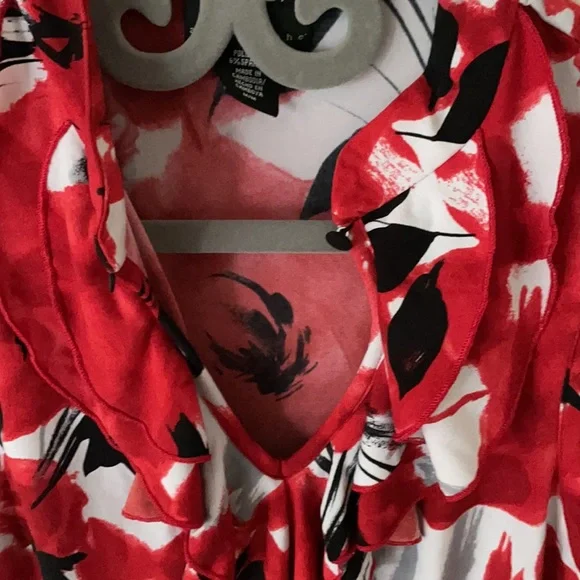 Apostrophe Woman’s Sleeveless Top Size Medium - Picture 3 of 6